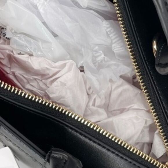 White and Red Heart Women's Bag - Picture 3 of 8